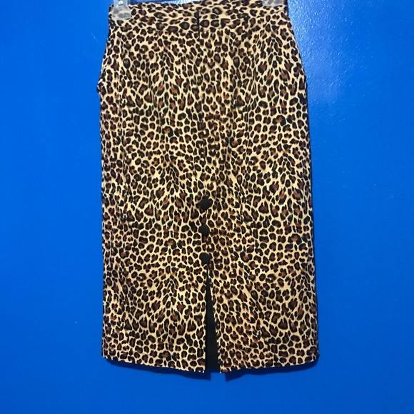 Leopard/cheetah print pinup pencil skirt - Picture 2 of 4